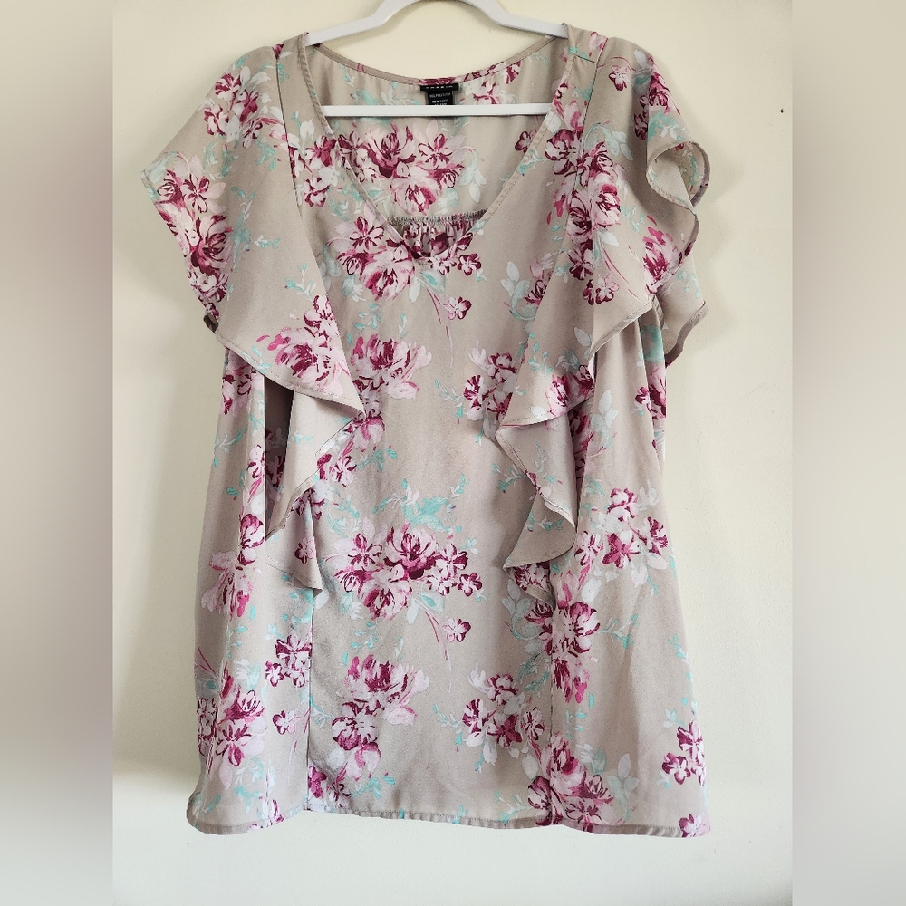 Torrid Floral Ruffle Sleeve Shirt Size 2